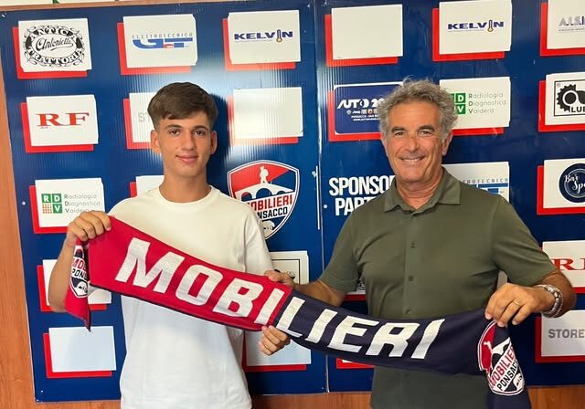 Mobilieri Ponsacco innesto in quota